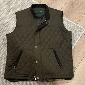 Orvis Men's Quilted Dark Green Vest